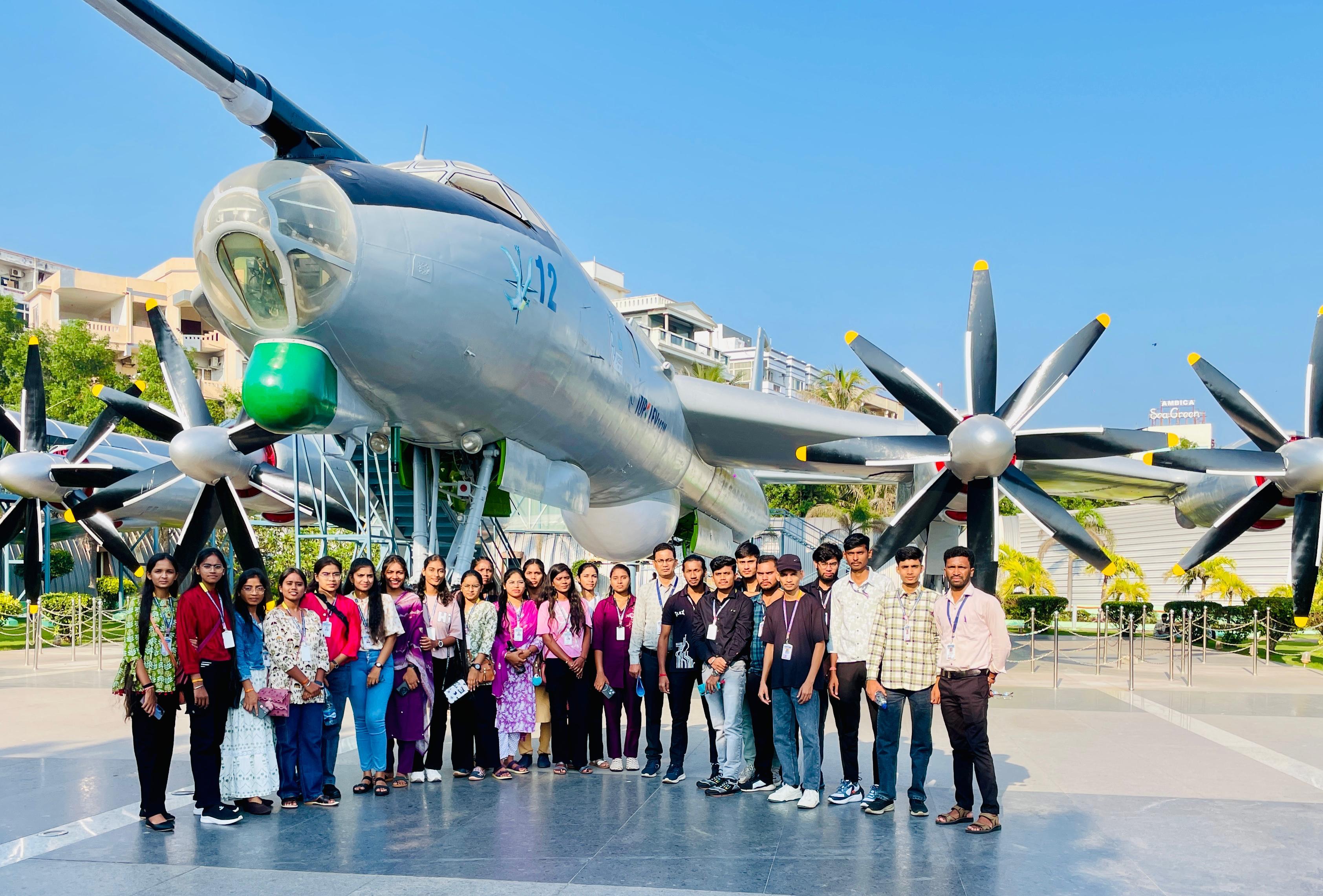 Educational Tour - B.Sc. (Maths) - Photo Govt. college Gurur